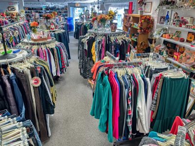 Thrifting Online: Tren Belanja Pakaian Bekas Lewat Marketplace