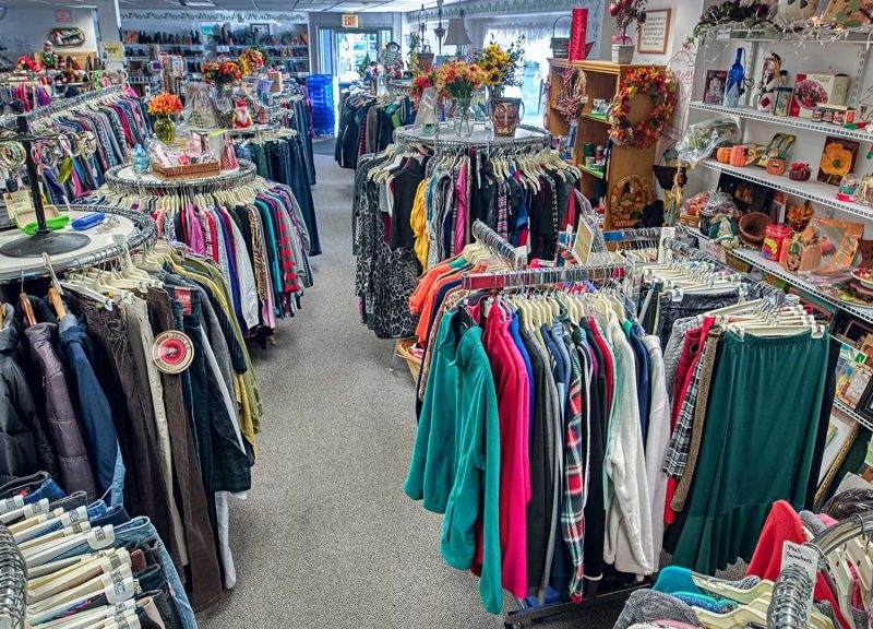 Thrifting Online: Tren Belanja Pakaian Bekas Lewat Marketplace