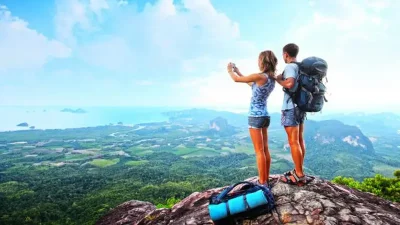 Traveling Hemat: Cara Menikmati Liburan Tanpa Menguras Dompet