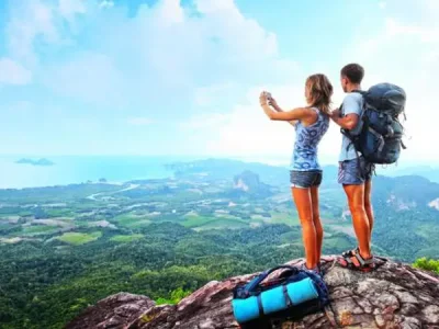 Traveling Hemat: Cara Menikmati Liburan Tanpa Menguras Dompet
