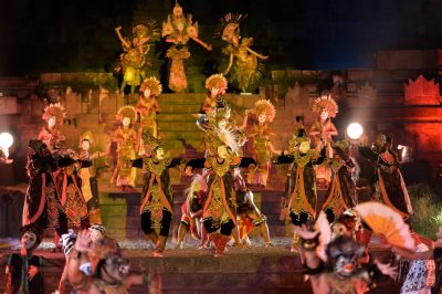 Seni Topeng Nusantara: Antara Ritual Dan Hiburan
