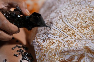 Filosofi Batik: Lebih Dari Sekadar Kain