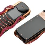 Vertu Signature Cobra: Ponsel Mewah Yang Jadi Koleksi Digital