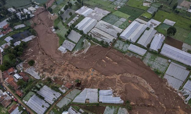 KLH Turun Tangan, Selidiki Biang Kerok Longsor Cisarua