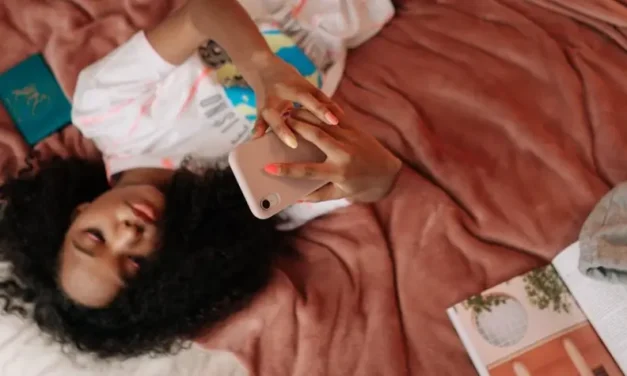 Fenomena Zero Post: Saat Gen Z Nyaman Jadi Penonton Gaib