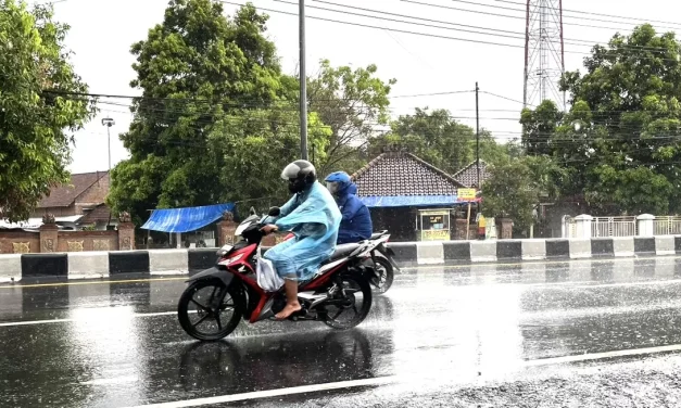 Motor Habis Kehujanan? Simak Langkah Penyelamatannya