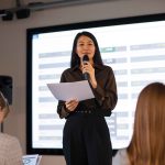 Biar Gak Gemetar, Ini Trik Simpel Lancar Public Speaking