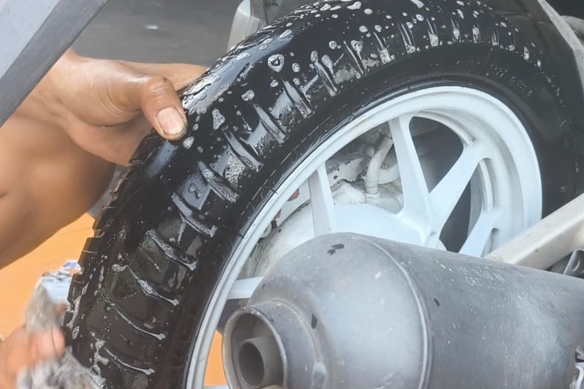 Gak Takut Paku! Ini Rahasia Ban Tubeless Lebih Unggul