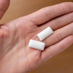 Proses Terlepasnya Mikroplastik Lewat Permen Karet