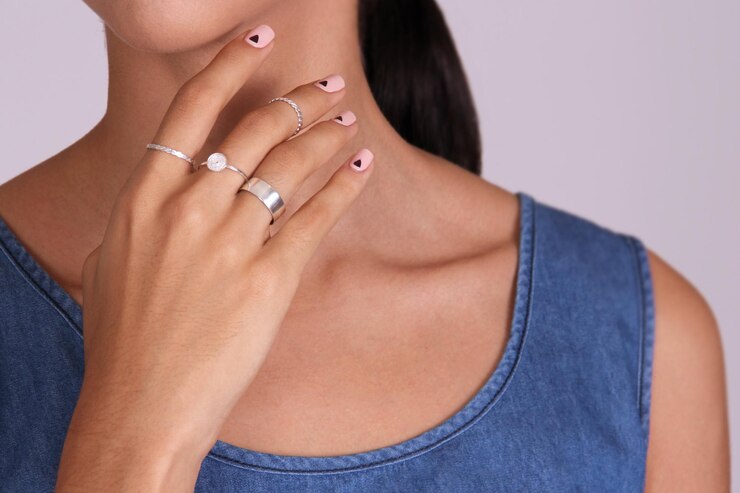 Rahasia Tangan Makin Cantik Pakai Cincin Perak